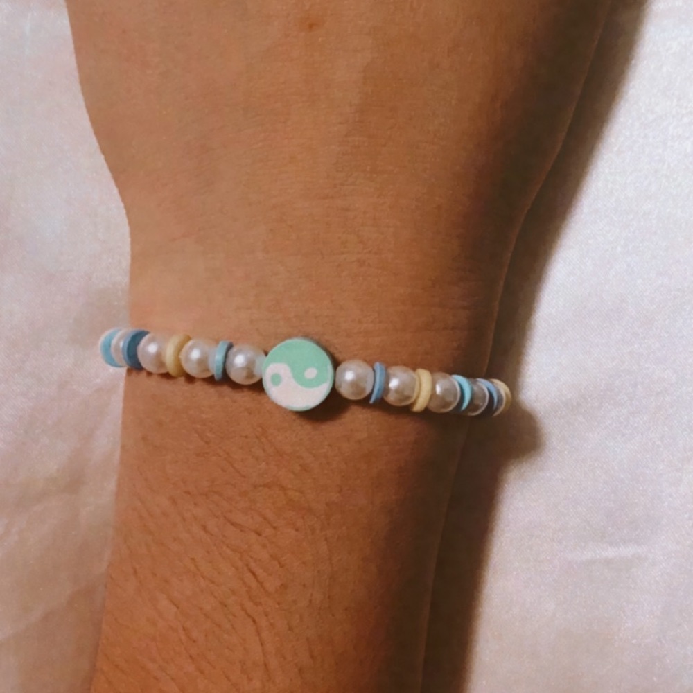 handmade ying yang beaded bracelet